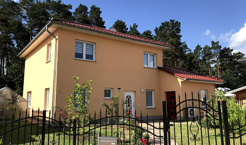 Dreamy apartment with separate entrance (41 m²) – newly renovated, underfloor heating, and terrace | Wildau.