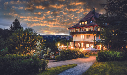Restaurant operation at the Teuchelwald Hotel.