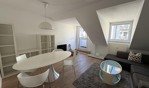 Munich - centrally located and directly on the Isar River - excellent furnished 3-room apartment.