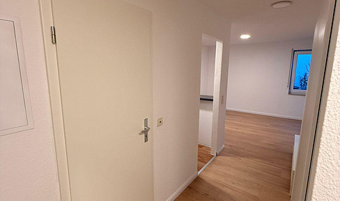 Wohnen mit Neckarblick – Moderne, möblierte Wohnung mit Terrasse & TG-Stellplatz