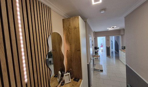 Ihr neues Zuhause - gepflegte 4,5-Zimmer-Wohnung mit Stellplatz