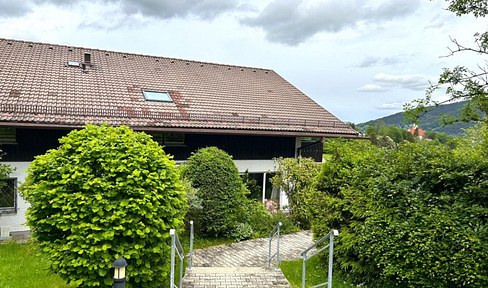 *Juwel am Tegernsee* Sanierte 2-Zimmer Whg. mit Terrasse und Bergblick