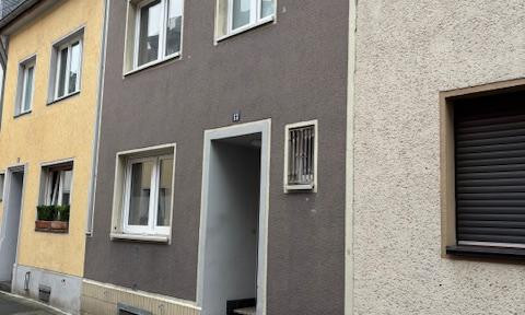 Stylish living in the heart of the Old Town South – Detached house with garden – 5 minutes from the Neumarkt.