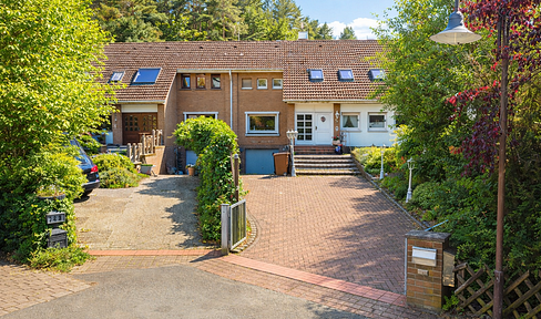 wunderschöne Doppelhaushälfte in Stuhr mit Sauna und Garage, trockener Keller