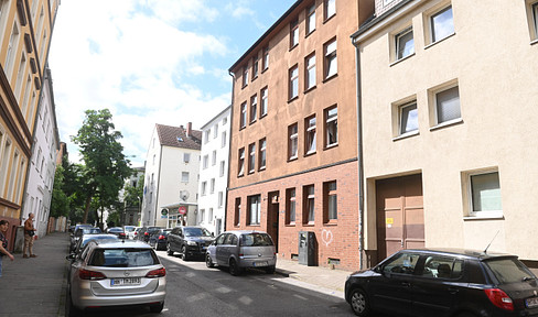Altbau im Phoenixviertel – frisch renoviertes 2-Zimmer-Zuhause mit grünem Rückzugsort