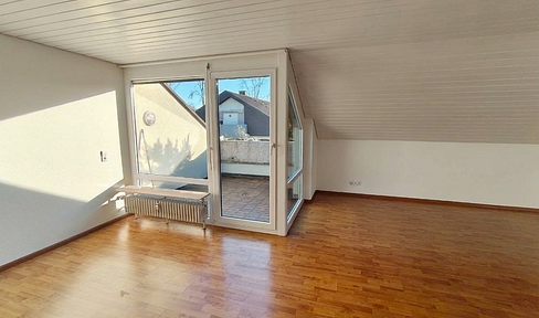 Traumhafte 3-Zi-Dachwohnung direkt an der Schweizer Grenze, inkl. Stellplatz