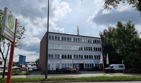 Klimatisiert, renoviert, mit Glasfaseranschluss - helles Büro in HH-Billbrook