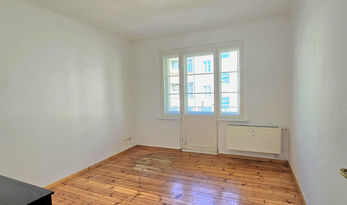 Available immediately in this protected historical complex - no agency fees.