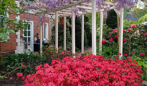 Von Privat Einfamilienhaus mit großem Garten