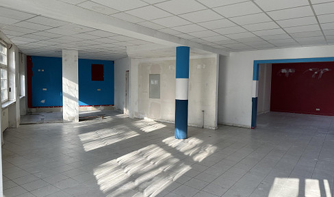 Versatile use: 110 m² retail space/office/practice in the southeastern district of Essen – available after renovation!