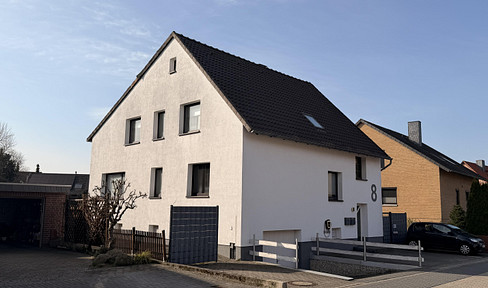 2 - Family home for personal use or as an investment property, offering a 5.24% return + increased depreciation.