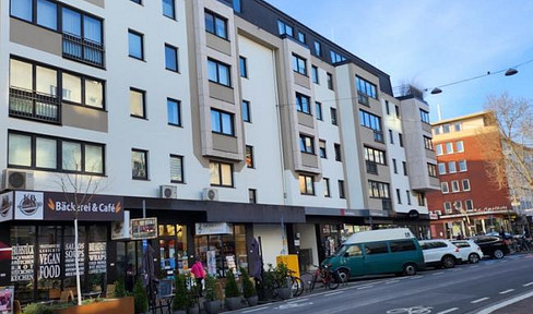 Beautiful, spacious two-room apartment in Oederweg, Frankfurt am Main, Nordend-West.