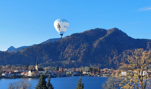 Furnished 3-room apartment located on the south side of Rottach Bay.