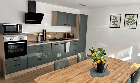 Top renovated apartment in Miesenbach am Seewoog.