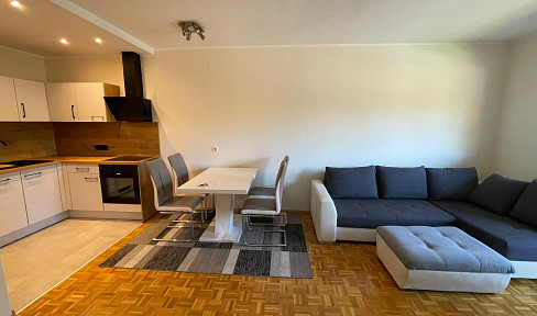 2-room apartment in Klagenfurt am Wörthersee, available immediately, for sale by private owner - no commission fees.