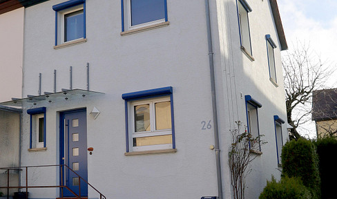 5-room semi-detached house in Reutlingen, with a well.