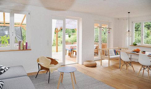 Historic half-timbered house with charm and modern living comfort – 230 m², ready to move in immediately.