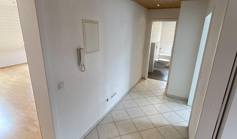 Helle 3 Zimmer Dachgeschosswohnung in Bretzenheim (Nahe)