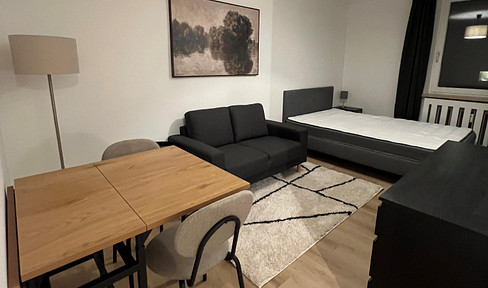 First occupancy - Renovated - Furnished - Parking space.