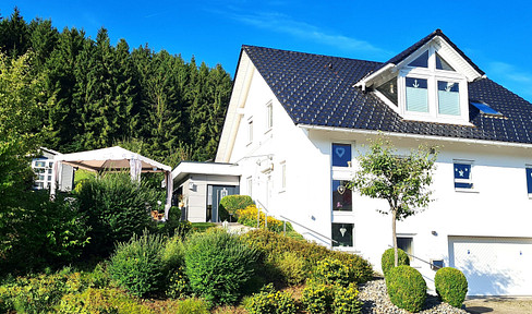 Exclusive detached house in a dreamlike location on the edge of a forest.