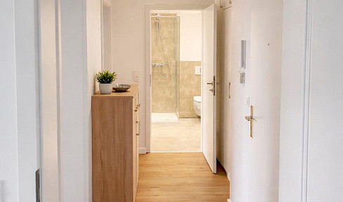 Modernisierte 2-Zimmer-Wohnung mit Parkett, neuer Küche, Bad, Aufzug & Tiefgarage – Nähe Mainufer