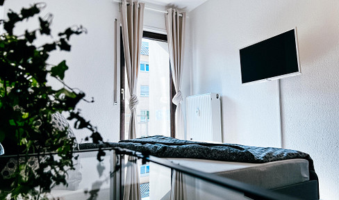 ***Furnished city apartment in the center of Mannheim, with a balcony and parking space in an underground garage.***
