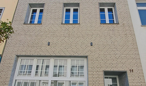 Komplett leerstehendes Mehrfamilienhaus in Innenstadtlage mit 288m² Wohnfläche