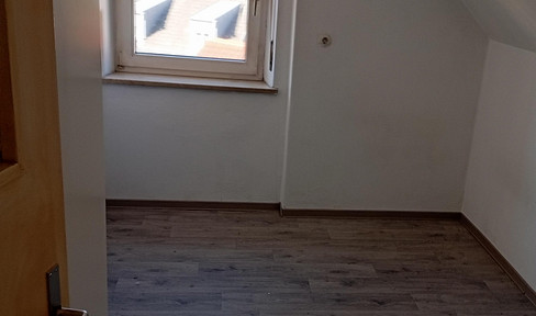 2-room apartment with a study (suitable for shared living) located on the right bank of the Wertach river.