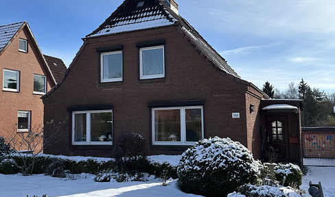 Einfamilienhaus mit Potenzial am Waldrand