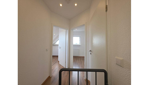 Wohngefühl 95m²: Sanierte Maisonette | EBK | 2 Stellplätze | 125kWh | Bezugsbereit