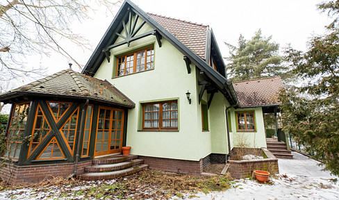 Multi-generational community center on the outskirts of Berlin!