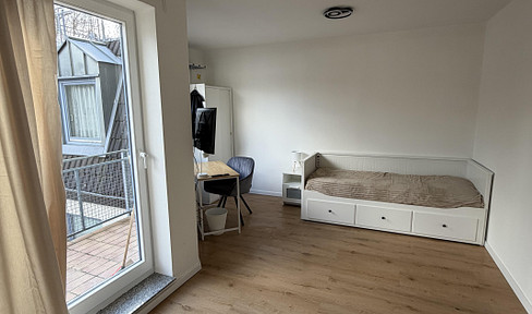 Stylish, fully furnished and equipped studio apartment in a prime location | First occupancy after renovation.