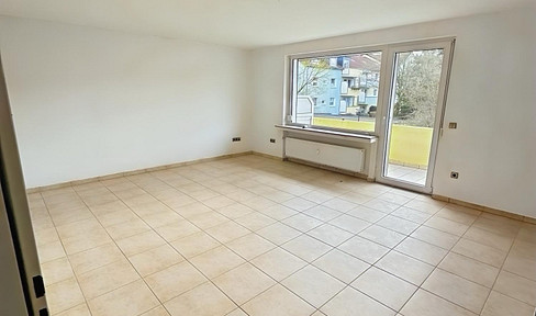 Quiet 3-room apartment with a balcony – ideal for couples and small families.