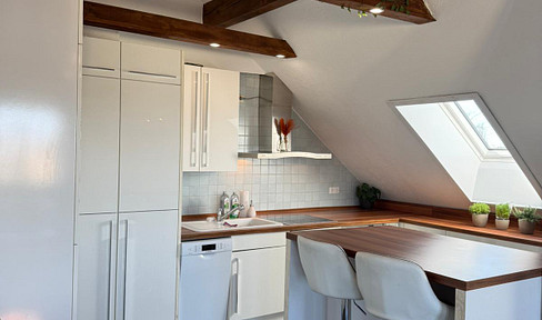 Representative 4-room maisonette apartment with 100m² - A "house within a house" with a garage.