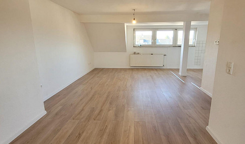 3.5-room attic apartment, available immediately.