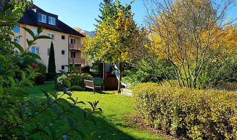 Leben...Wohnen...Genießen. Ruhig, grün und zentral -  Exklusive Gartenwohnung, die begeistert