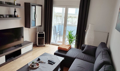 Renovated apartment, ground floor with balcony, high-quality finishes, quiet location, central (near Westfalenpark/subway), available from June 1st, 2026.