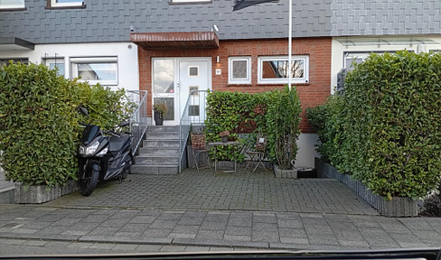 Familien-Reihenhaus mit Südgarten, Pool und Stellplatz, von Privat an Privat