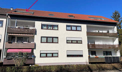 Lichtdurchflutete 3-Zimmer Dachgeschosswohnung mit Balkon in Reutlingen
