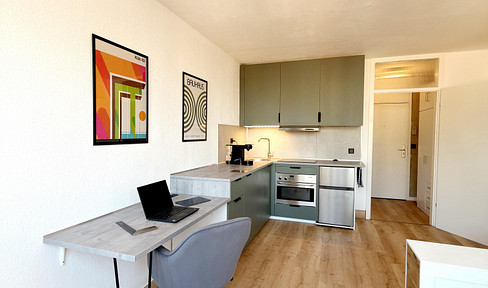 Exclusive, newly renovated and fully furnished studio apartment available for the first time – just a 2-minute walk to the subway.