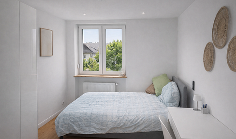 WG-Zimmer 12m2 in voll ausgestatteter 3er WG -  53m2 neuwertig saniert und möbliert // Shared Flat