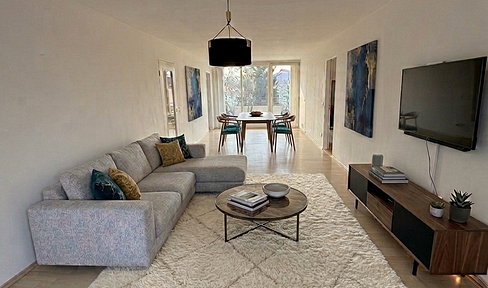 Spacious, bright 3-room apartment, 104 m², with a private rooftop terrace AND a balcony, located in Gauting.