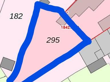 Land for sale, suitable for building.