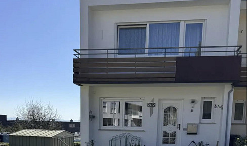 Commission-free* detached house with side access, directly from the owner, located in Herrenberg – Brahmsstraße.