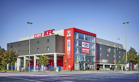 40 square meters of storage space in a prime location with excellent transport links. No commission fees.