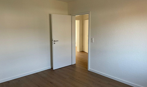 Newly renovated apartment with a garage and access to green spaces, located in Monschau-Höfen.