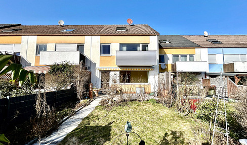 Family-friendly home with future potential in Unterfarrnbach, Fürth.
