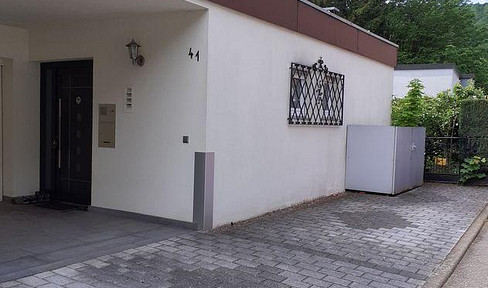 Haus am Waldrand in Bernbach