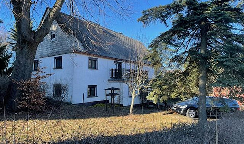 teilsan. EFH auf 2000m² Grdstk. (teilbar) mit Garage und SP