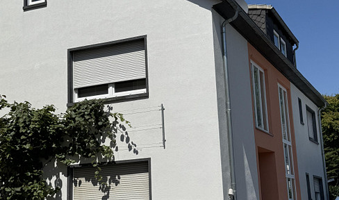 Modern detached house with a separate apartment and a beautiful garden | No commission fees and ready to move in.